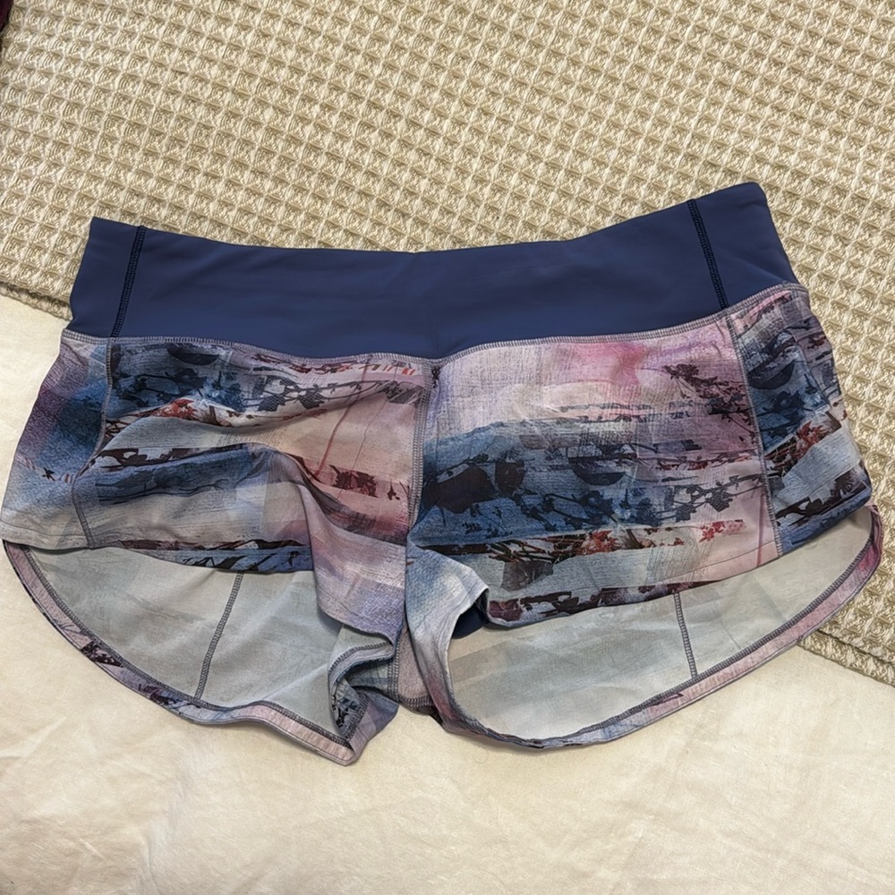 Lululemon Run Speed Up Shorts - size 8 regular